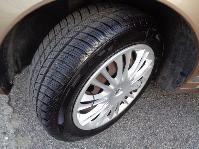 LANCIA Ypsilon usata, con Sedile posteriore sdoppiato