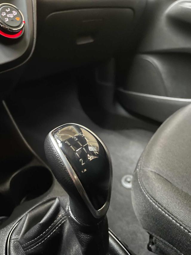 OPEL Karl usata, con Sedile posteriore sdoppiato