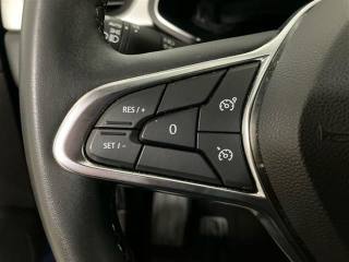 RENAULT Captur usata, con Sensori di parcheggio anteriori