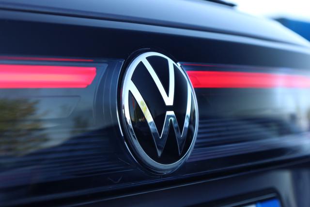 VOLKSWAGEN Taigo usata, con Vivavoce