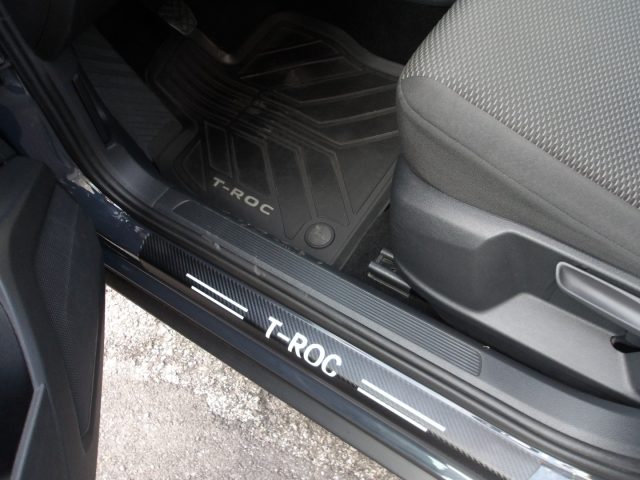 VOLKSWAGEN T-Roc usata 26