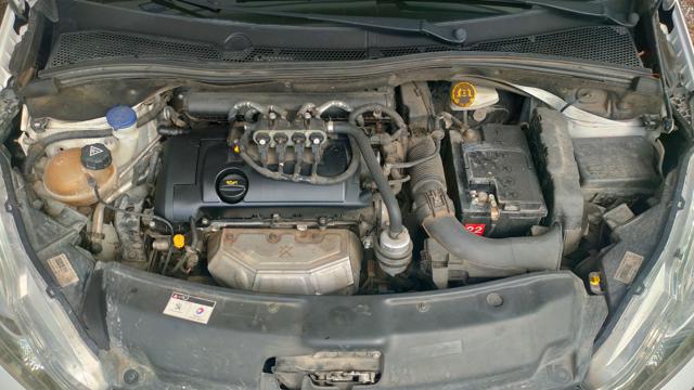 PEUGEOT 208 usata, con Volante multifunzione