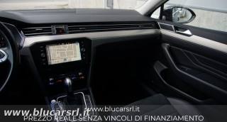 VOLKSWAGEN Passat usata 8