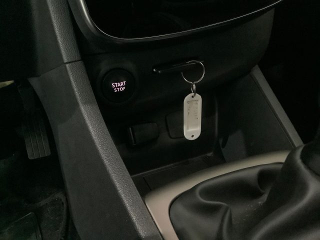 RENAULT Clio usata, con Sensore di luce