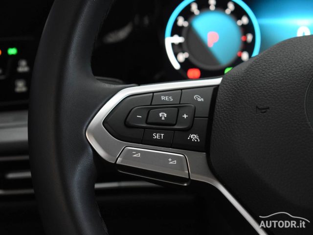 VOLKSWAGEN Golf usata, con Autoradio digitale