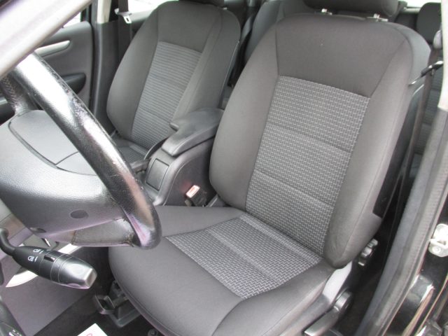 MERCEDES-BENZ B 180 usata 33