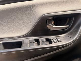 TOYOTA Yaris usata, con Touch screen
