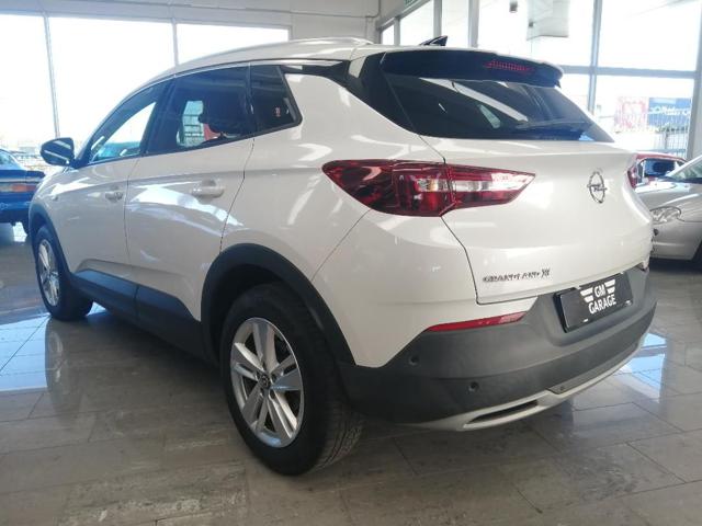 OPEL Grandland X usata, con Alzacristalli elettrici