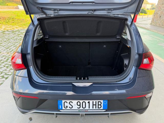 HYUNDAI i20 usata, con Controllo elettronico della corsia