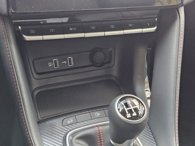 MG ZS usata, con Autoradio digitale