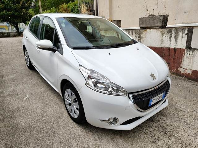 PEUGEOT 208 usata, con Cronologia tagliandi
