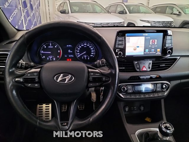 HYUNDAI i30 usata, con Bluetooth