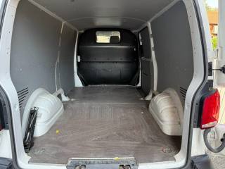 VOLKSWAGEN Transporter usata, con Bluetooth