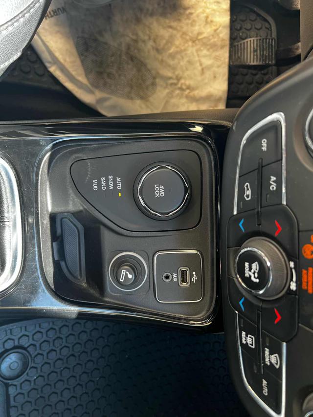 JEEP Compass usata, con Controllo trazione