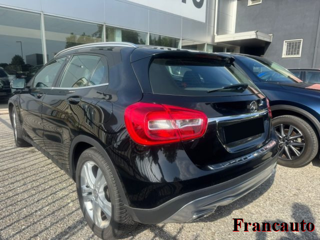 MERCEDES-BENZ GLA 180 usata, con Airbag