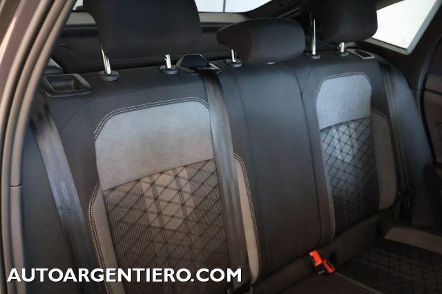 VOLKSWAGEN Taigo usata, con Fari LED