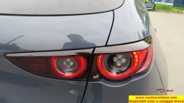 MAZDA 3 usata, con USB