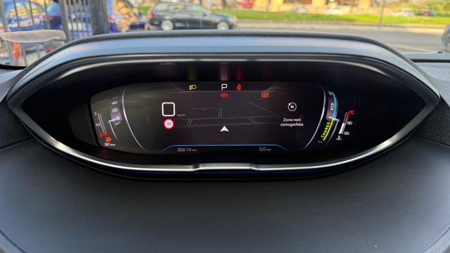 PEUGEOT 3008 usata, con Autoradio