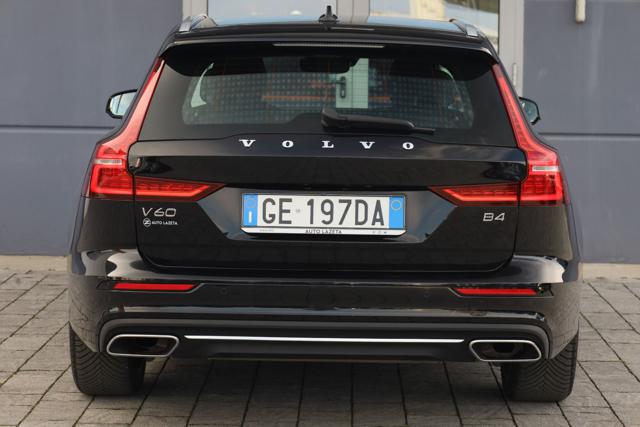 VOLVO V60 usata, con Sedile posteriore sdoppiato