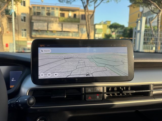 JEEP Avenger usata, con Volante in pelle