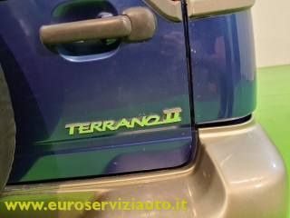 NISSAN Terrano II usata 35