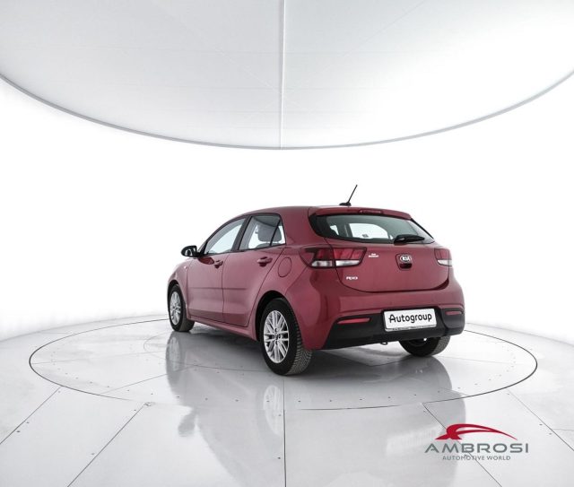 KIA Rio usata 3