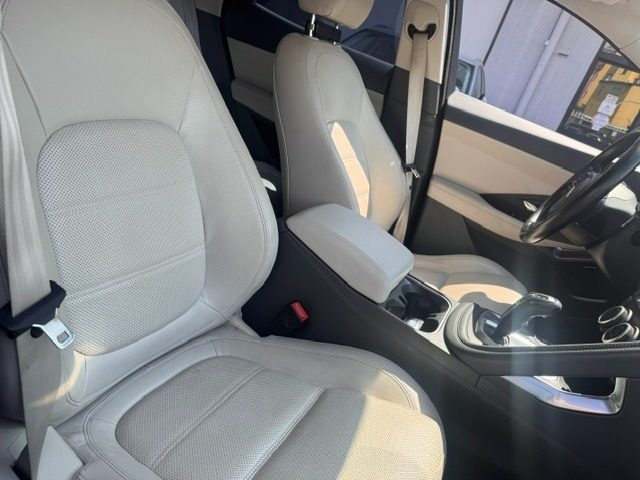 JAGUAR E-Pace usata 10