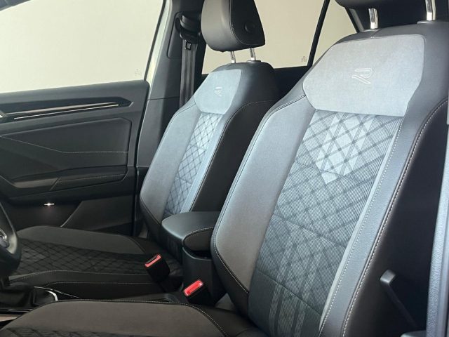 VOLKSWAGEN T-Roc usata, con Sensori di parcheggio posteriori