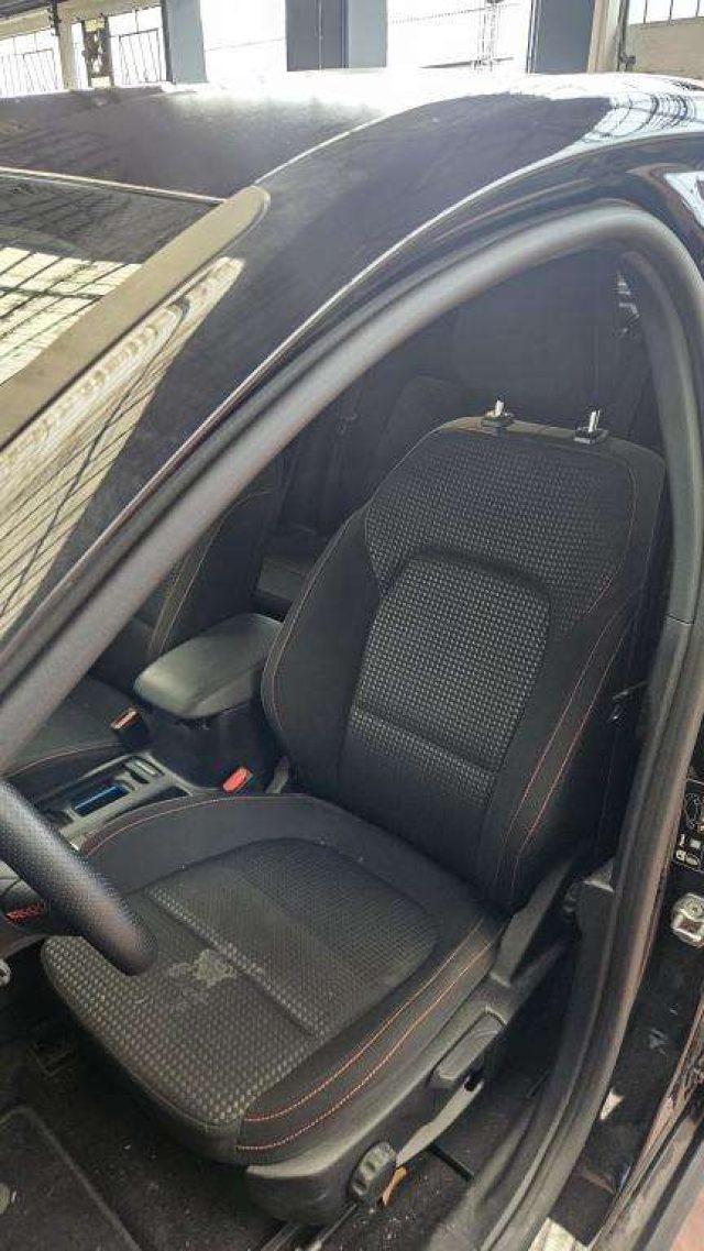 FORD Focus usata, con Park Distance Control