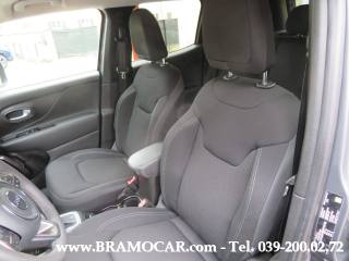 JEEP Renegade usata, con USB