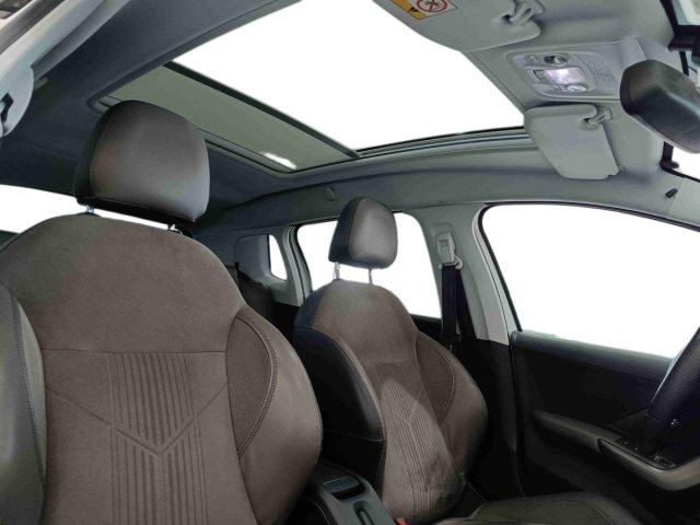 PEUGEOT 2008 usata, con Cruise Control