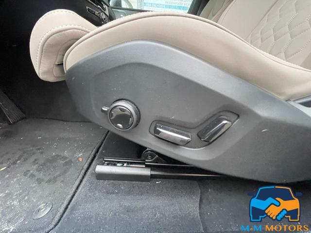 VOLVO XC60 usata, con Touch screen