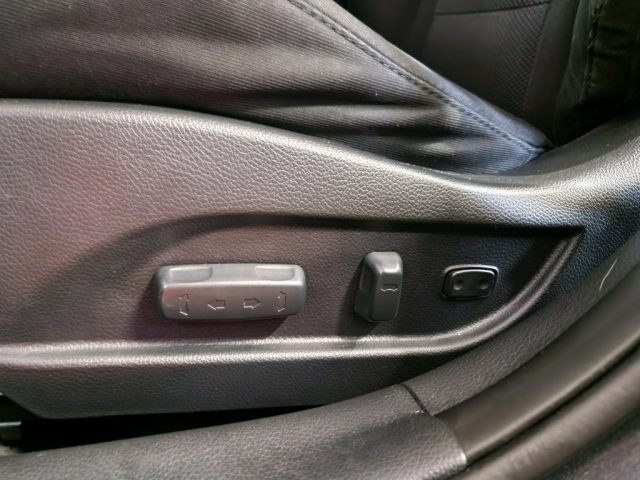 HYUNDAI i40 usata, con Sistema di navigazione
