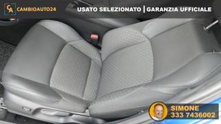TOYOTA C-HR usata, con USB