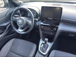 TOYOTA Yaris Cross usata, con Autoradio