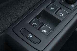 VOLKSWAGEN Golf usata, con Luci diurne