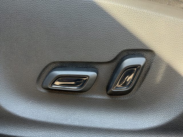 MG ZS usata 17