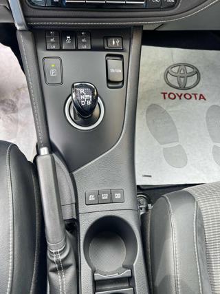 TOYOTA Auris Touring Sports usata, con USB