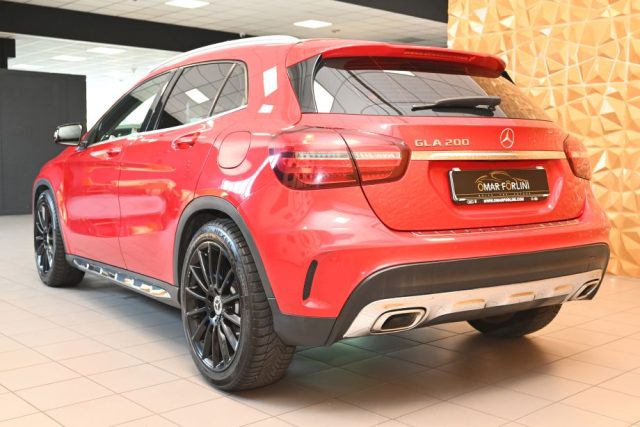 MERCEDES-BENZ GLA 200 usata 74