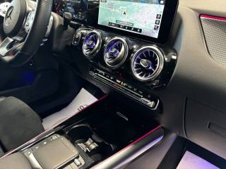 MERCEDES-BENZ GLA 180 usata, con Portellone posteriore elettrico