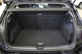 VOLKSWAGEN Golf usata, con Touch screen