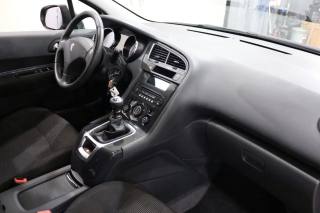 PEUGEOT 5008 usata, con Sensore di pioggia