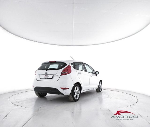 FORD Fiesta usata 2