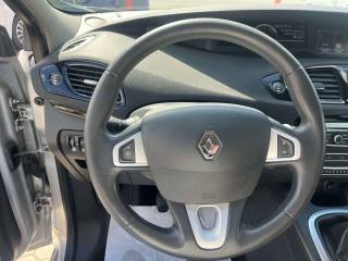 RENAULT Scenic usata, con Sistema di navigazione