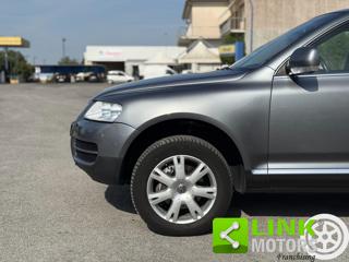 VOLKSWAGEN Touareg usata, con Servosterzo