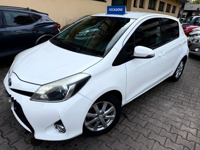 TOYOTA Yaris usata, con Airbag laterali