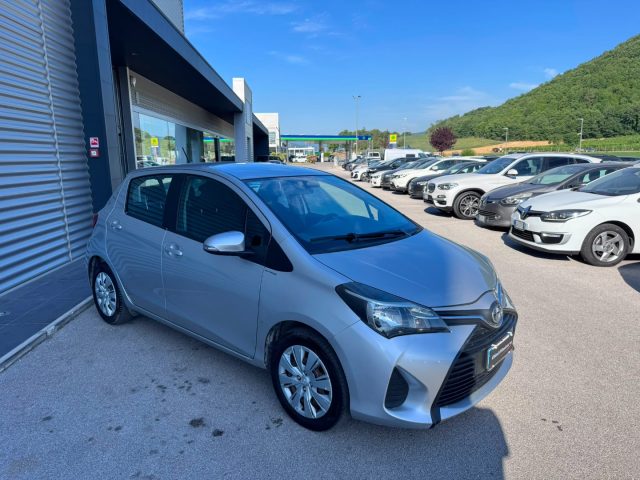 TOYOTA Yaris usata, con Autoradio