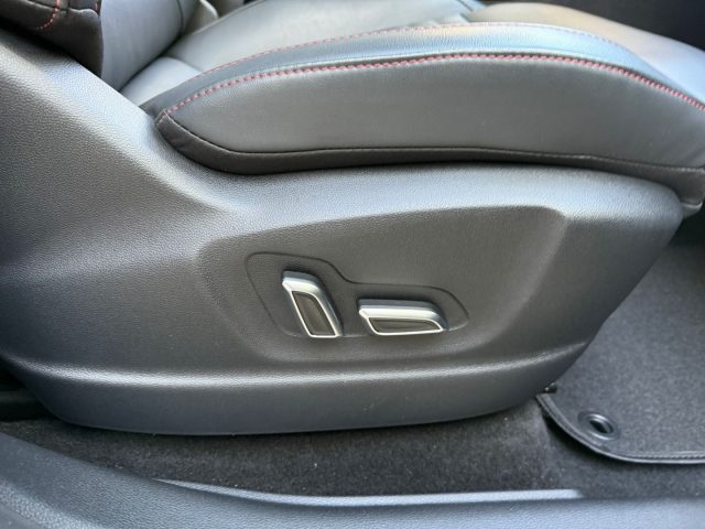 MG HS usata, con Airbag testa