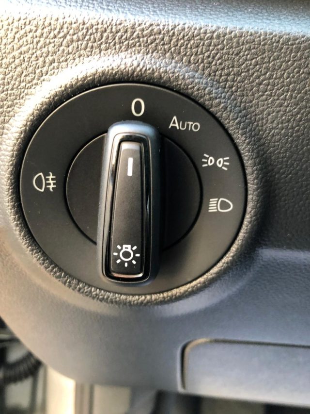 VOLKSWAGEN T-Roc usata, con Fari LED