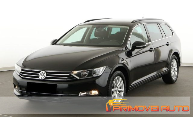 VOLKSWAGEN Passat Variant usata, con ESP